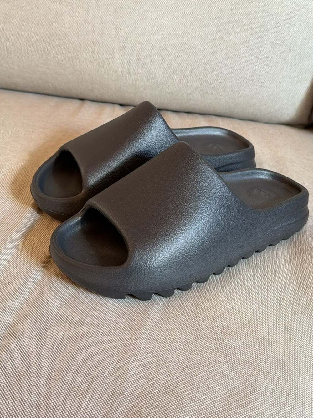 Adidas Yeezy Slide ‘Slate Grey’ - size 8M, no box - Picture 1 of 8